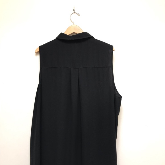 Eloquii | Sleeveless Button Front Long Tunic Shirt - Picture 4 of 8